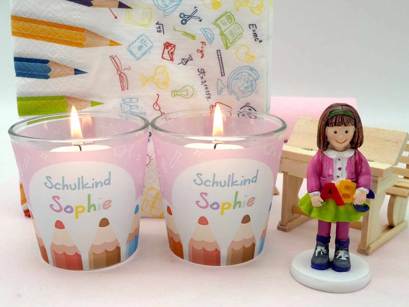 ZauberDeko Windlicht Windlicht Rosa Buntstifte Einschulung Schulbeginn MIT NAME 7,5cm Hoch – Bild 2 von 2