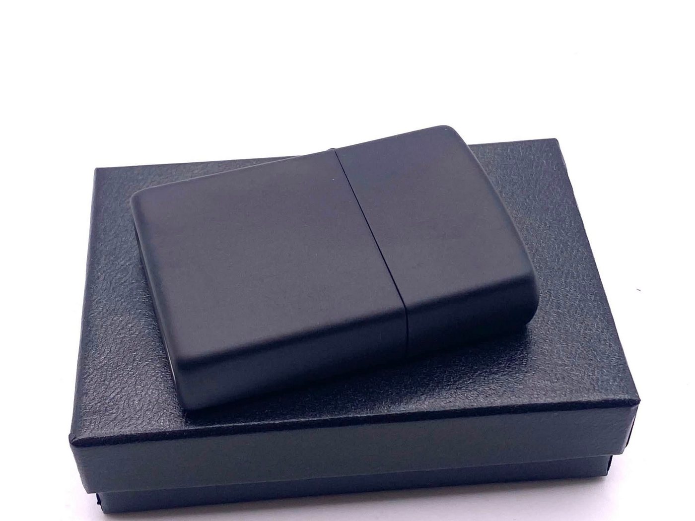Zippo Feuerzeug schwarz matt, black matte der Klassiker mit Box, das Original mit dem " Klick " – Bild 3 von 5