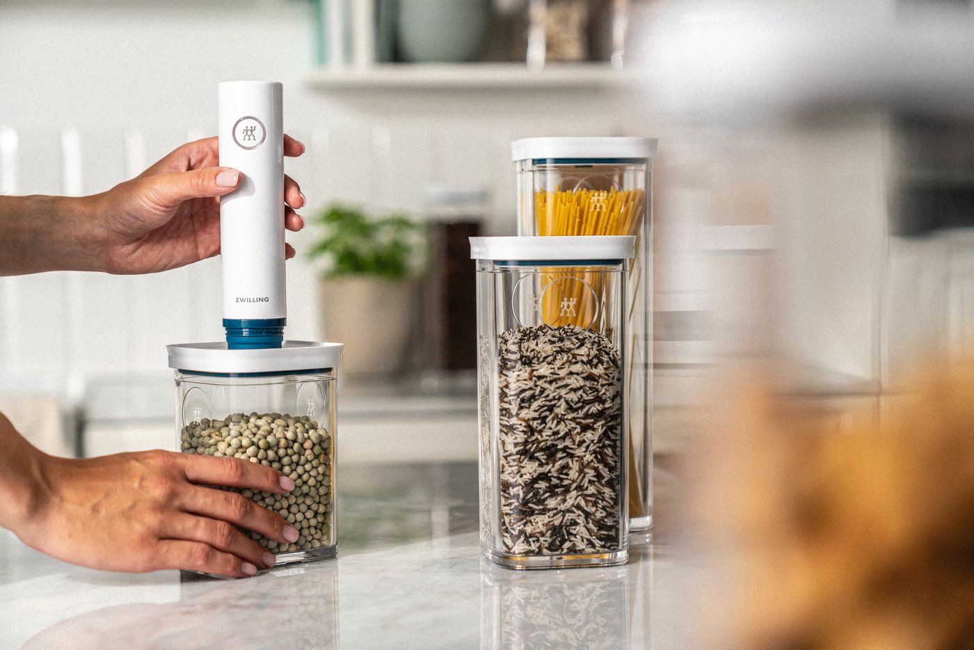 Zwilling Vakuumbehälter FRESH & SAVE CUBE La Mer, Aufbewahrungssystem, Kunststoff, (Set, 8-tlg), Luftdichte & Vakuumierbare Aufbewahrung, Spülmaschinengeeignet – Bild 4 von 5