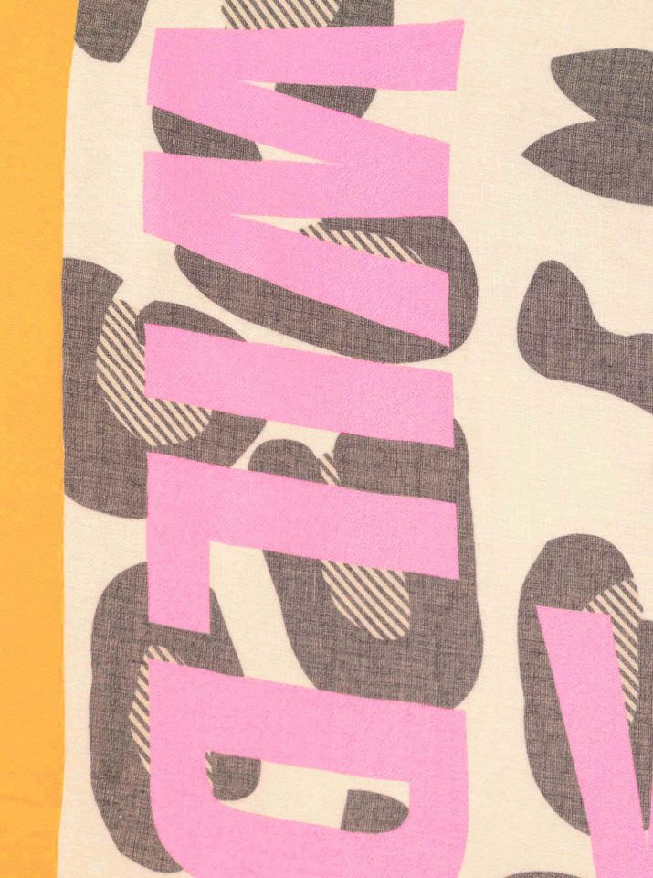 Zwillingsherz Schal "Wild Leo", leichtes Material, großer Leo-Print mit Schriftzug WILD, offene Kanten – Bild 2 von 2
