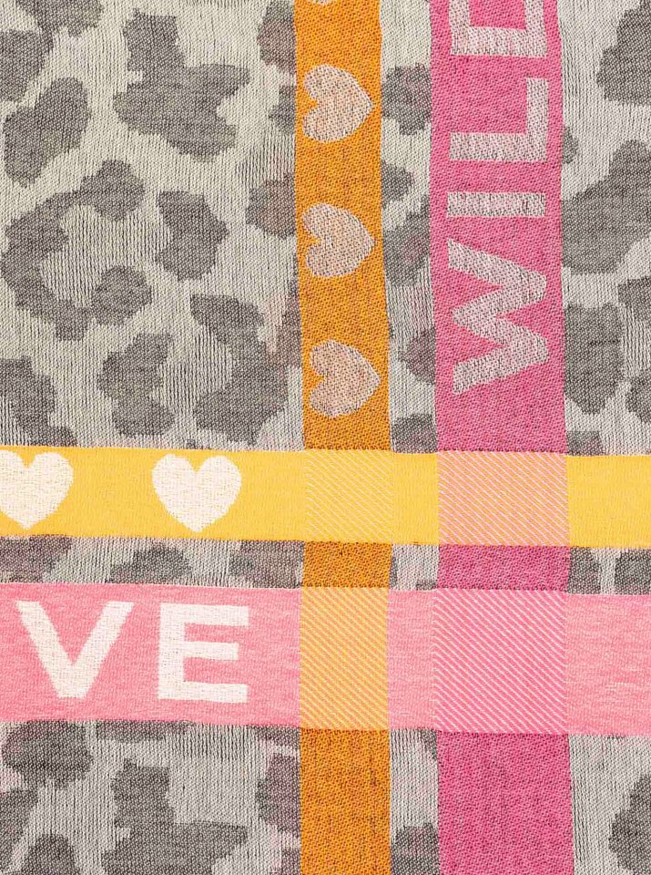 Zwillingsherz Schal "Wild Love", trendiger Schal mit Herzen und Schriftzug – Bild 3 von 3