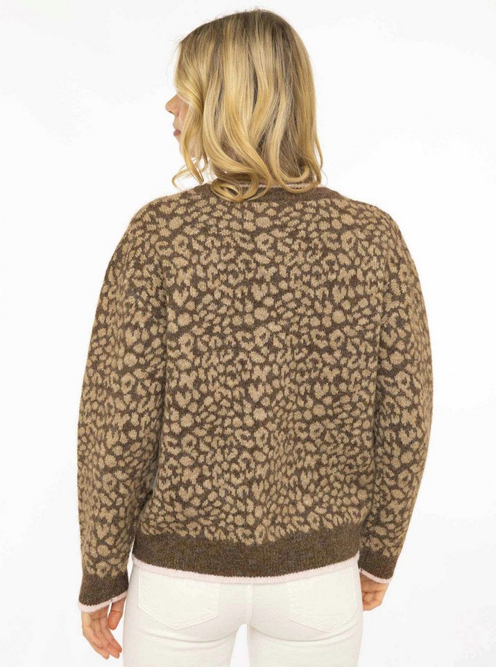 Zwillingsherz Strickjacke "Leo & Patch" Reißverschluss, Eingriffstaschen, Logopatch, farbige Kanten, Leomuster – Bild 2 von 5